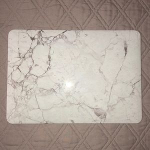 White Marble MacBook Pro (13-inch)